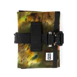 Limited Time *REALM* saddle tool roll cobra buckle (gator camo)